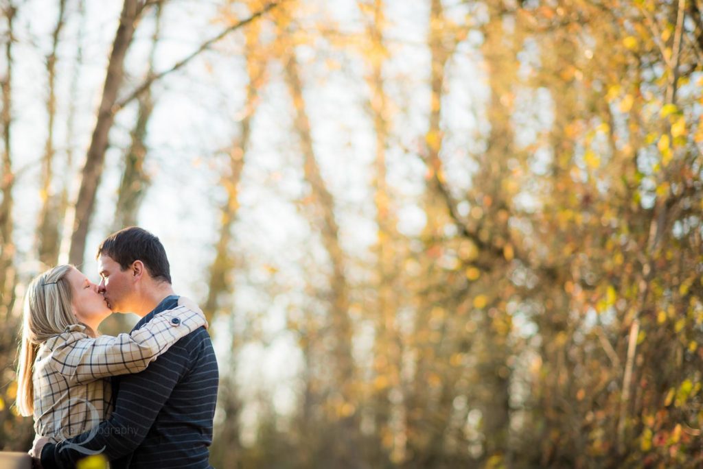 fall colors engagement photo 