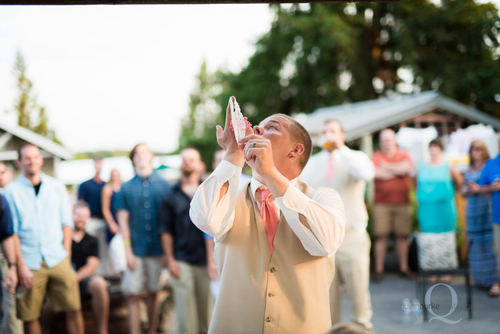 Groom garter toss