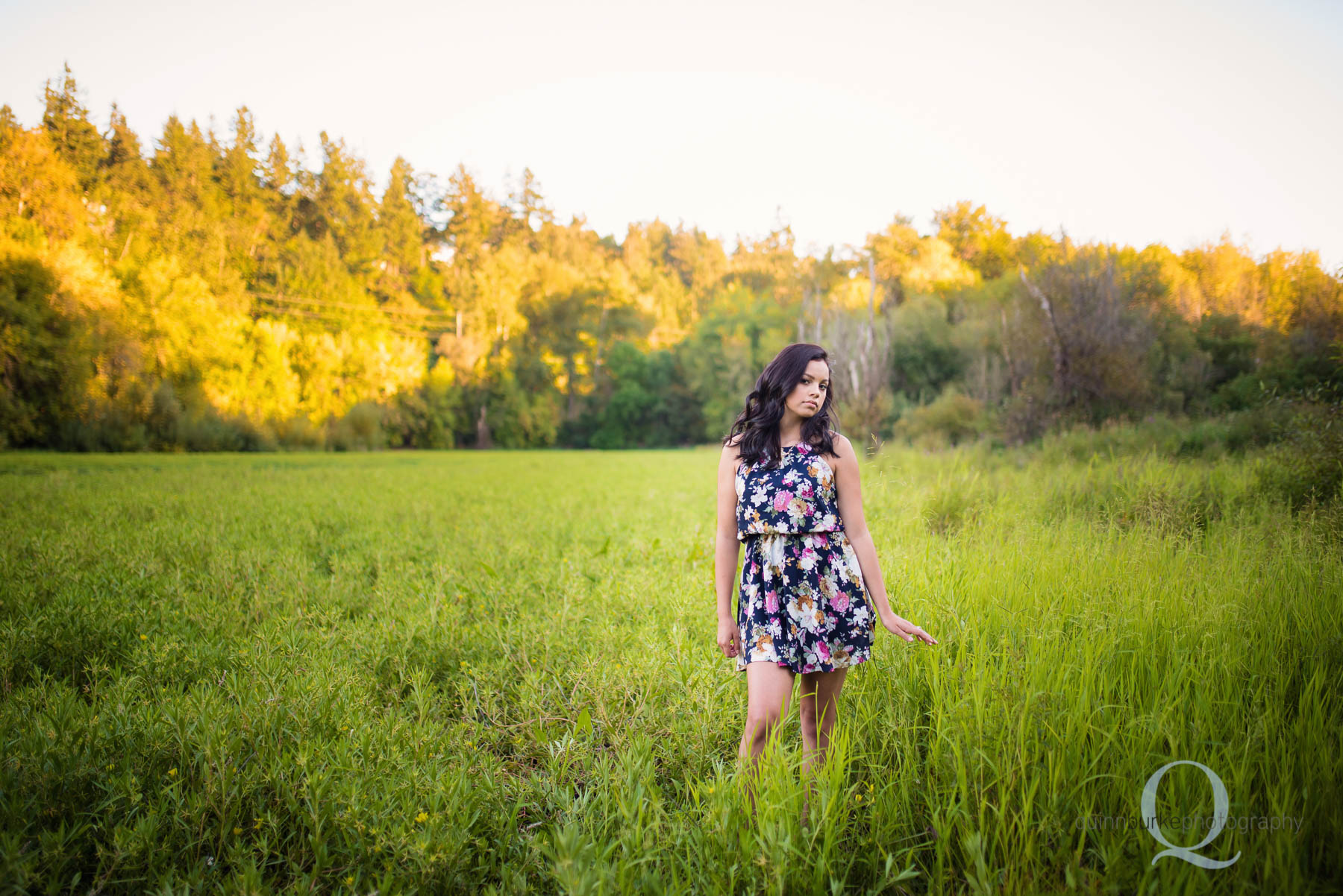 senior portrait in field at minto brown