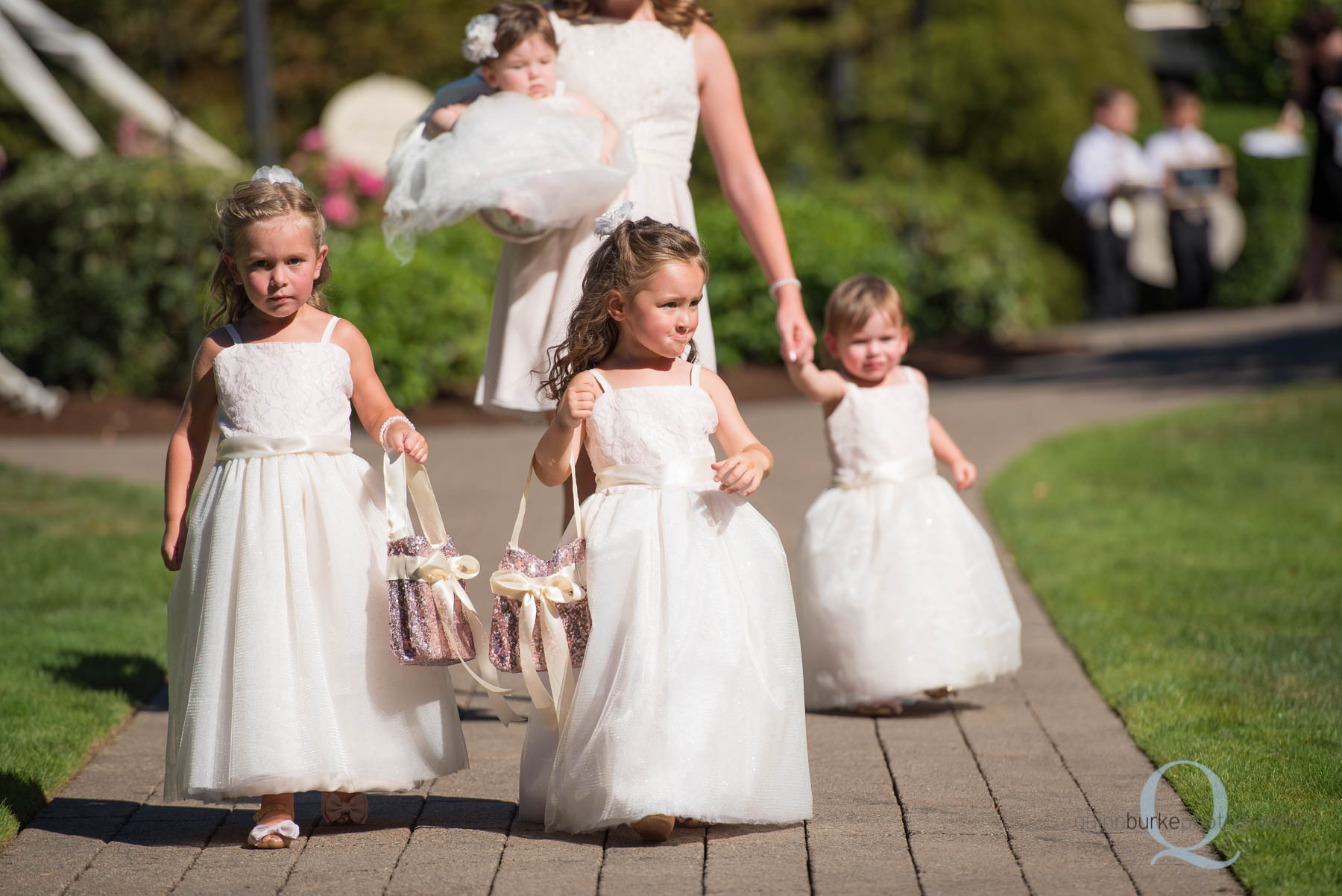 Abernethy Center Portland Wedding flower girls