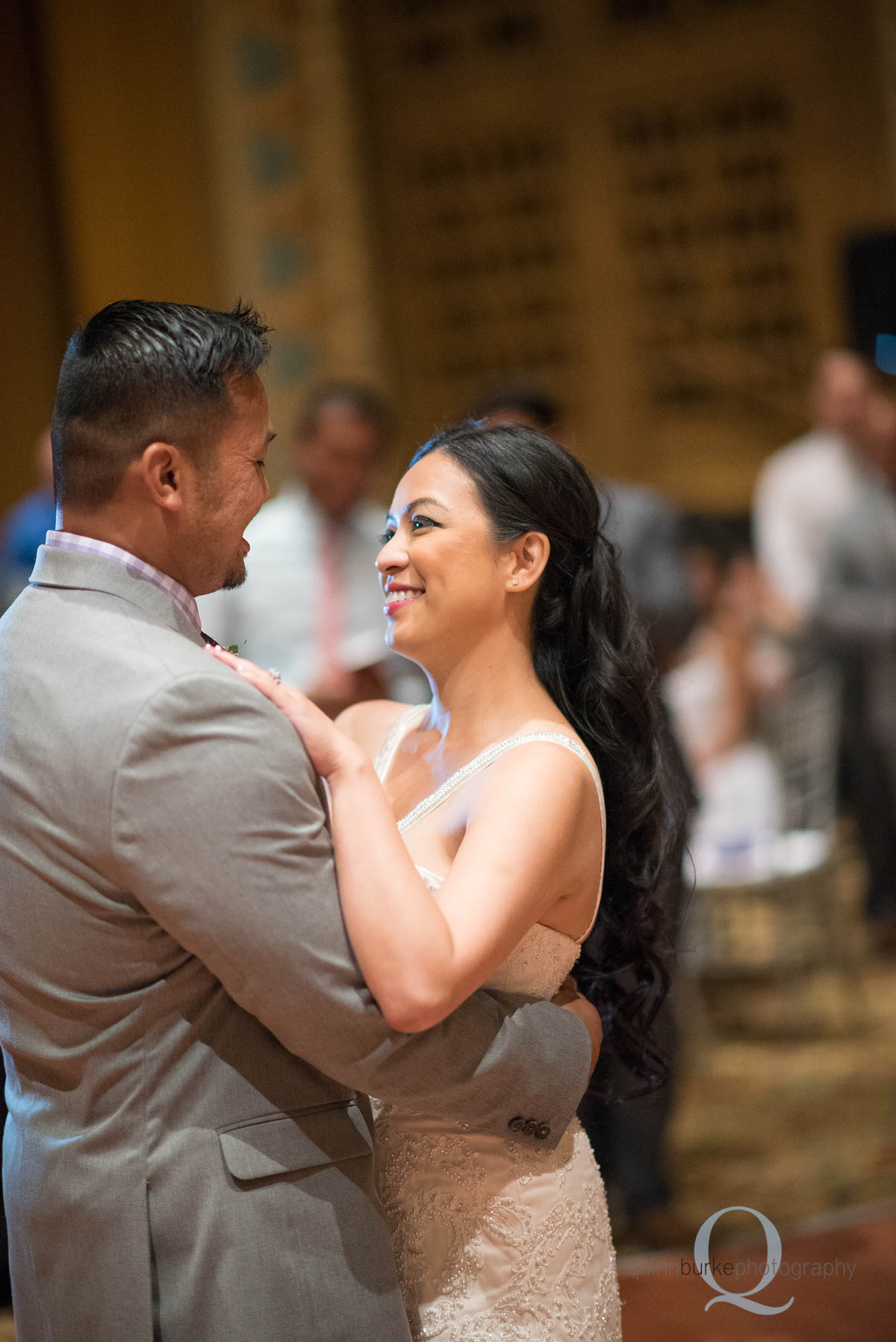 first dance bride and groom wedding Portland Art Museum