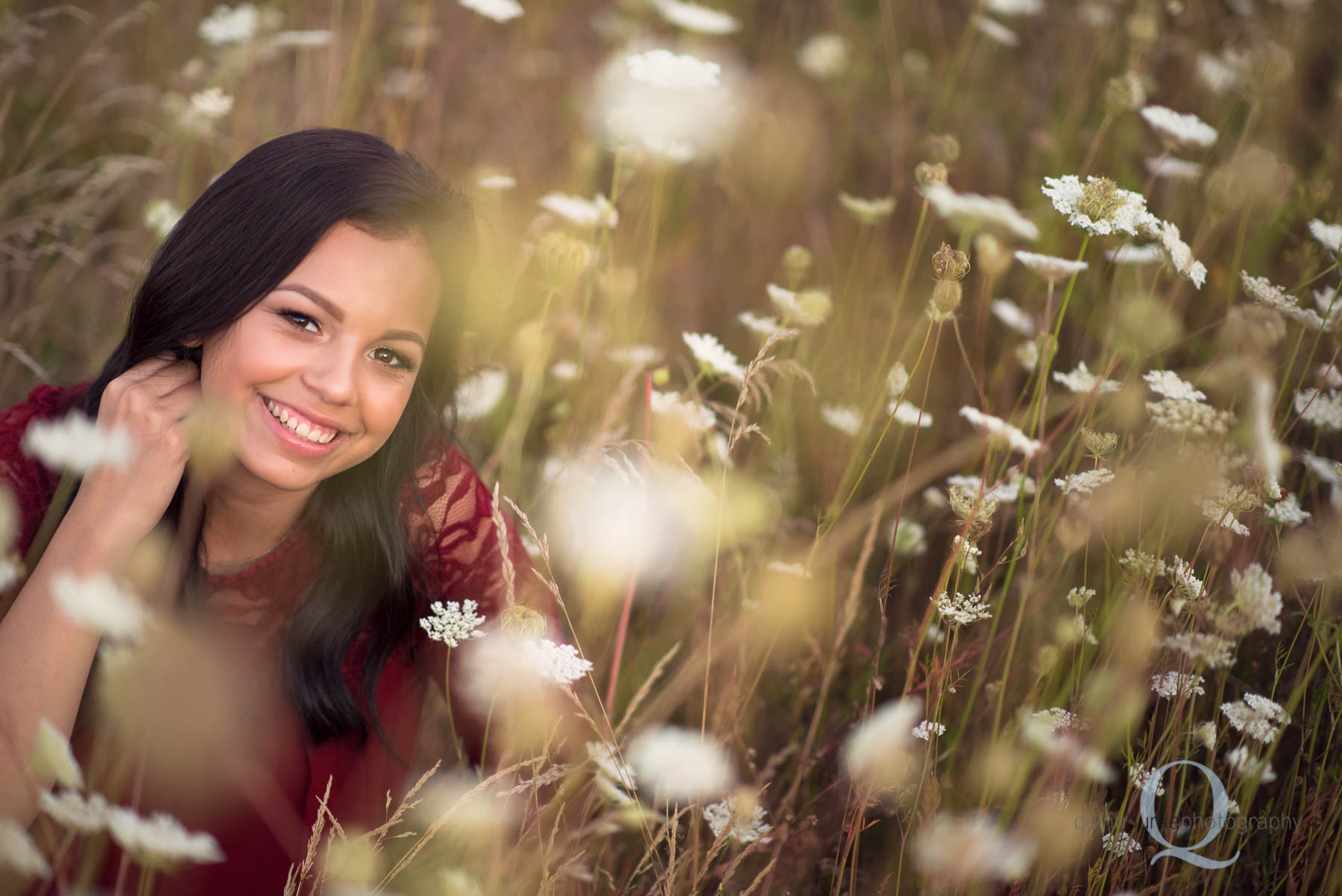 hs senior with white flowers photo