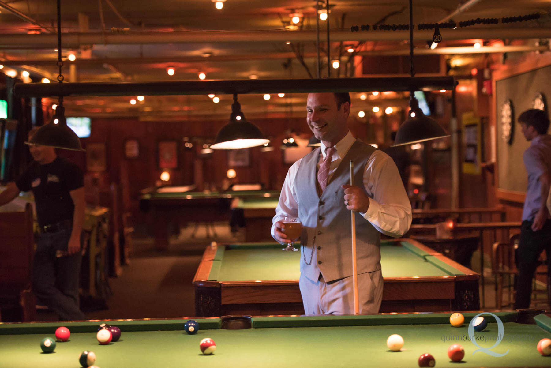 groom playing pool Mcmenamins edgefield wedding