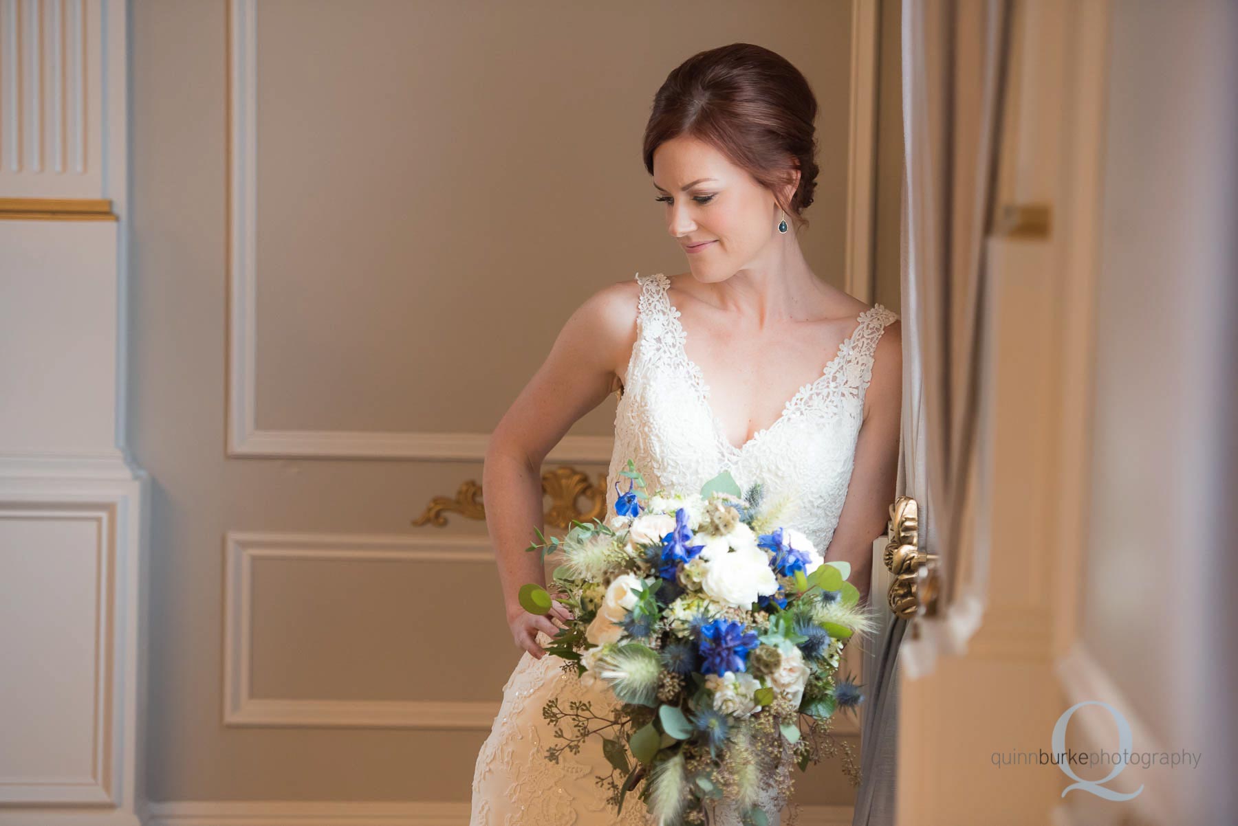 bridal portrait Old Schoolhouse Newberg wedding