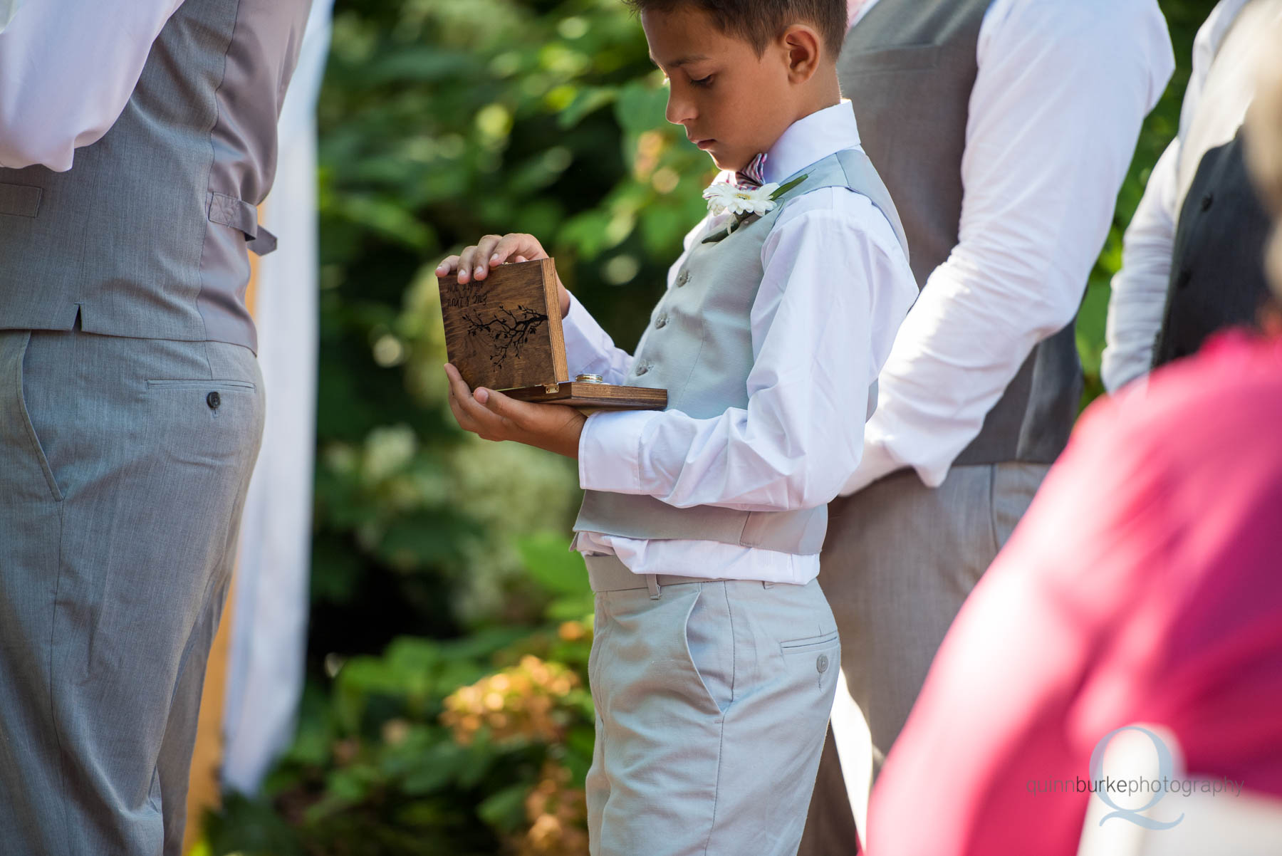 ring bearer opening ring box