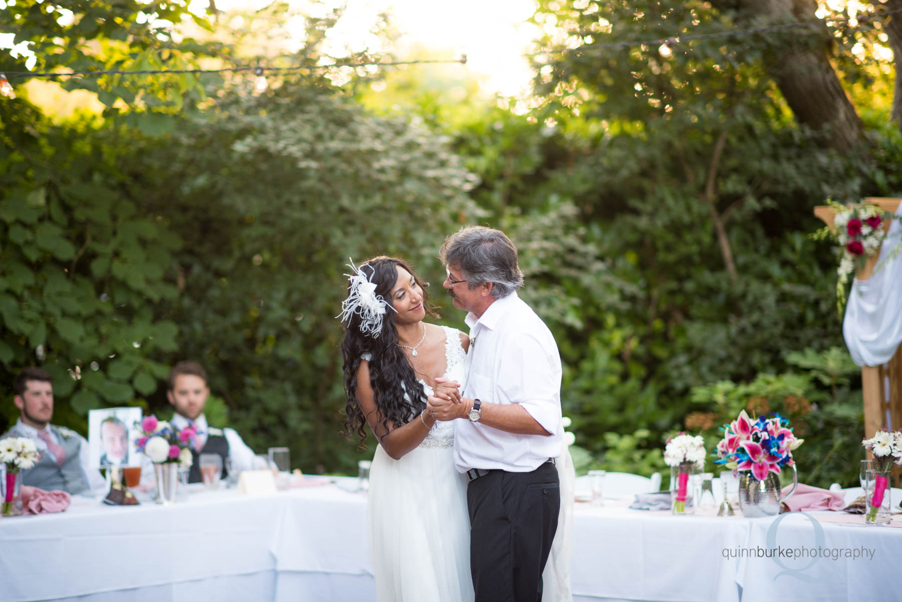 father daughter wedding dance at Mcmenamins edgefield
