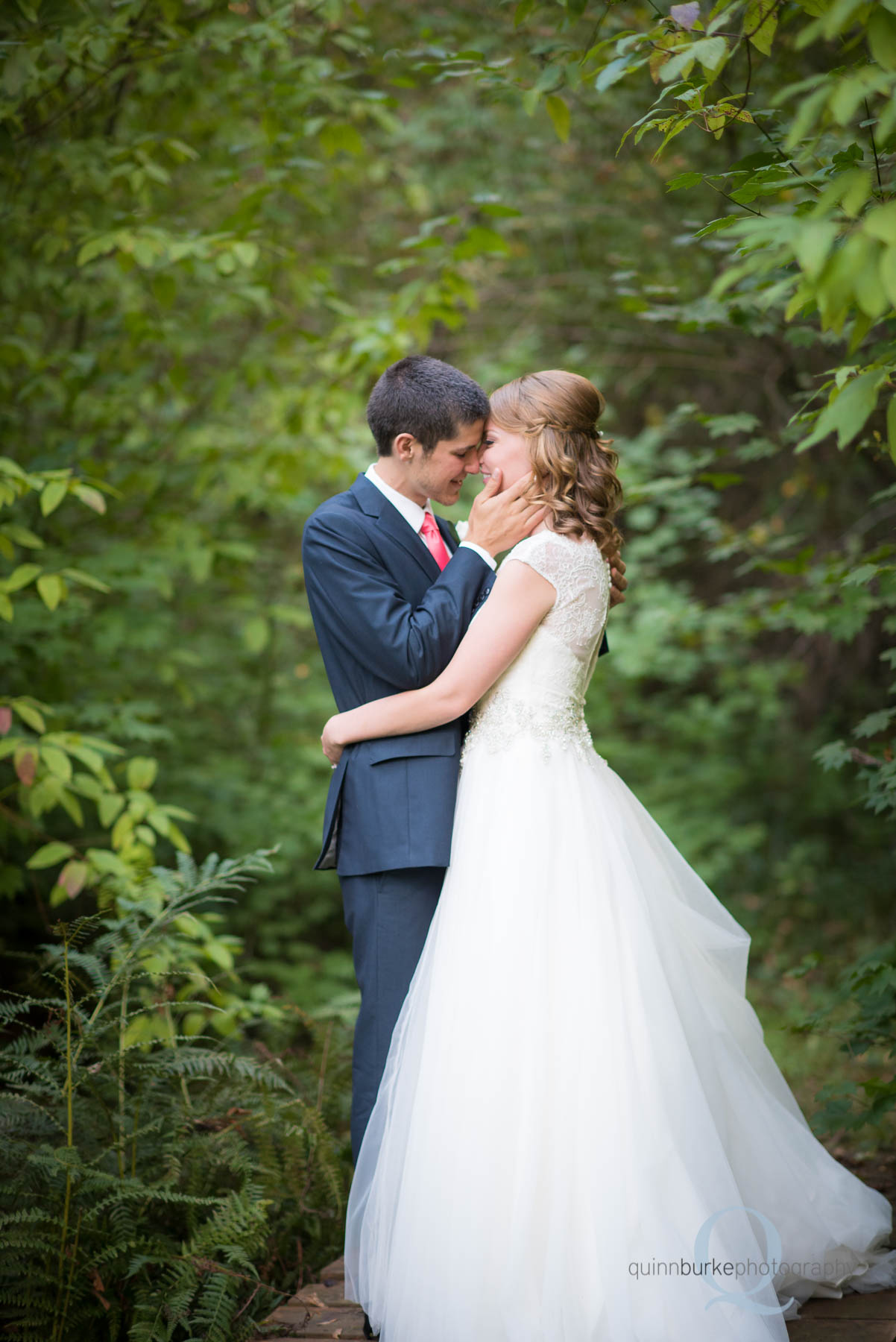 bride and groom wedding rons pond