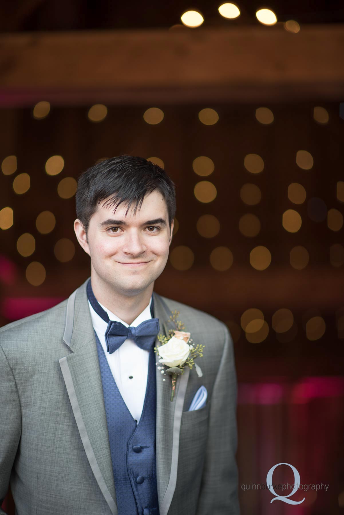 barn wedding in oregon at Perryhill Farm