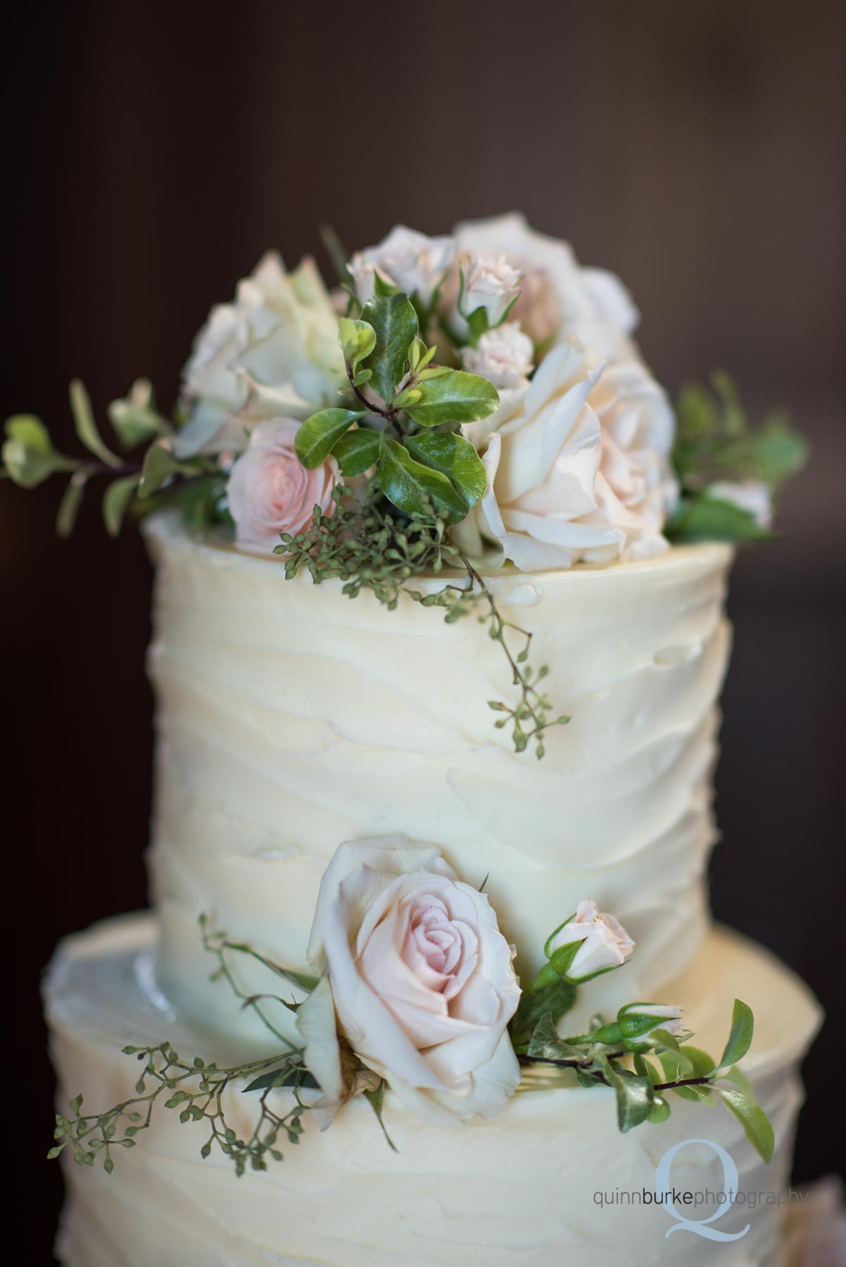 Perryhill Farm wedding cake roses