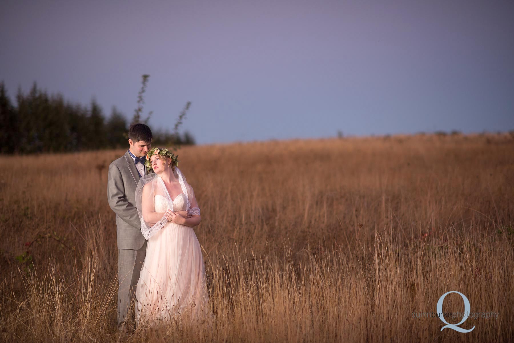 Perryhill Farm barn wedding oregon