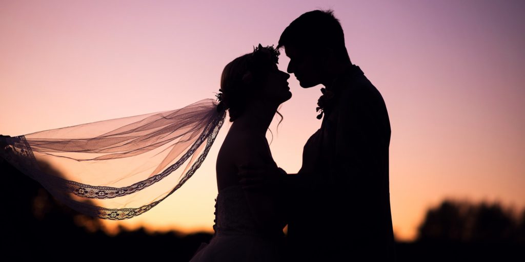 bride groom sunset silhouette perryhill farms wedding