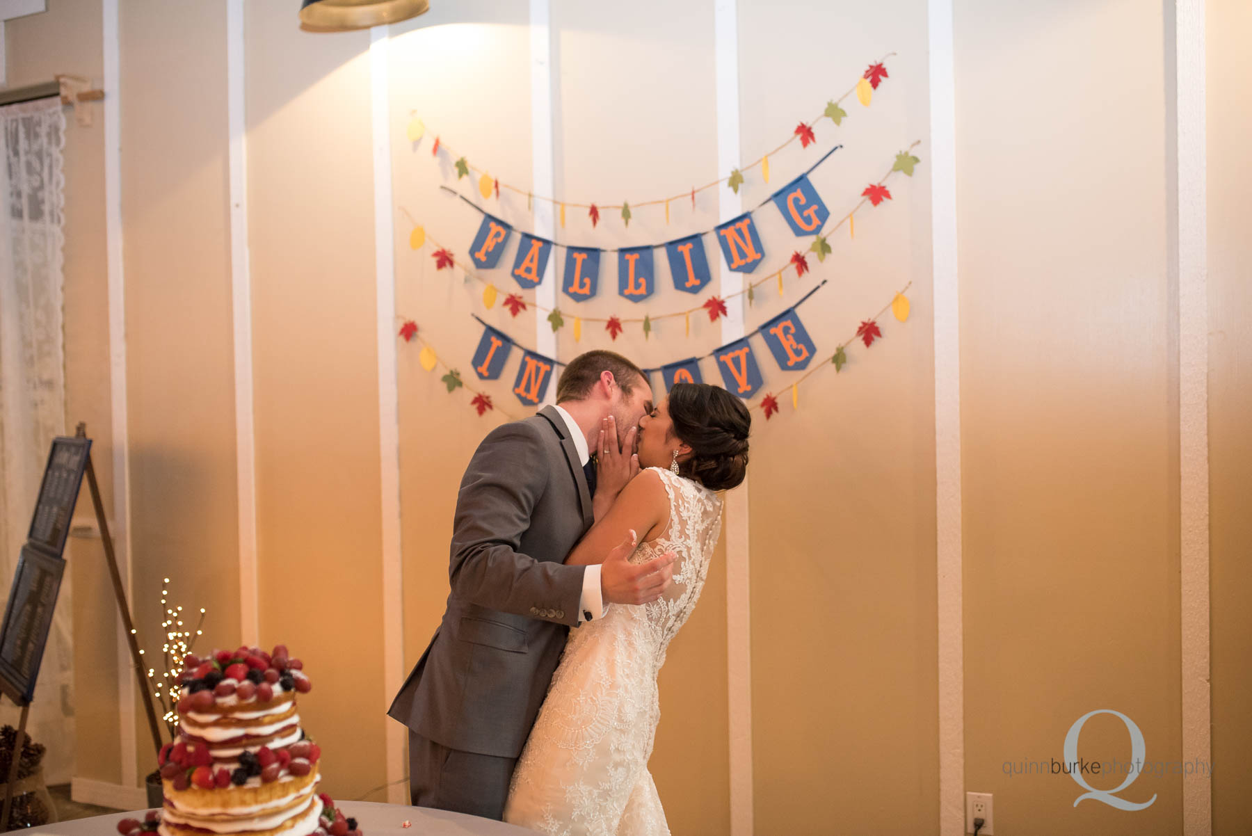 cake cutting Green Villa Barn wedding